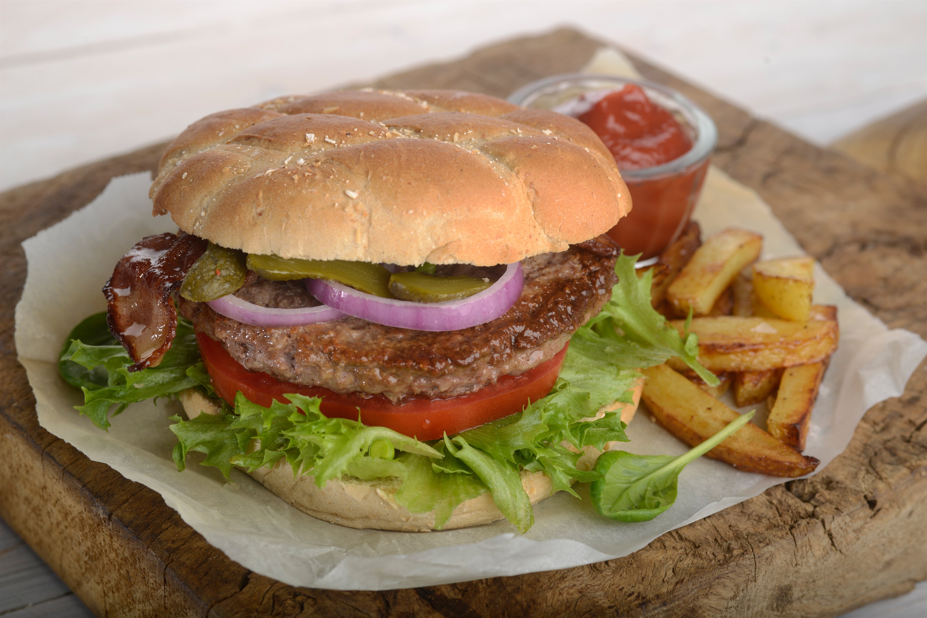 4368205 HAMBURGER HOMEMADE